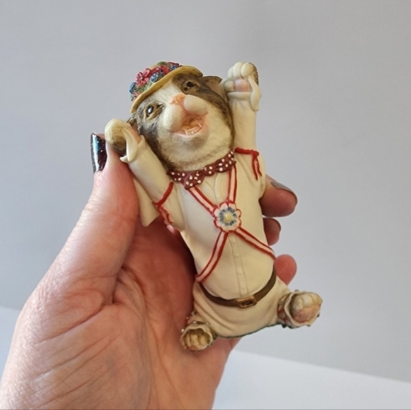 Blythe Collectible Characters Morris Dancer Figurine 95 - Picture 8 of 9